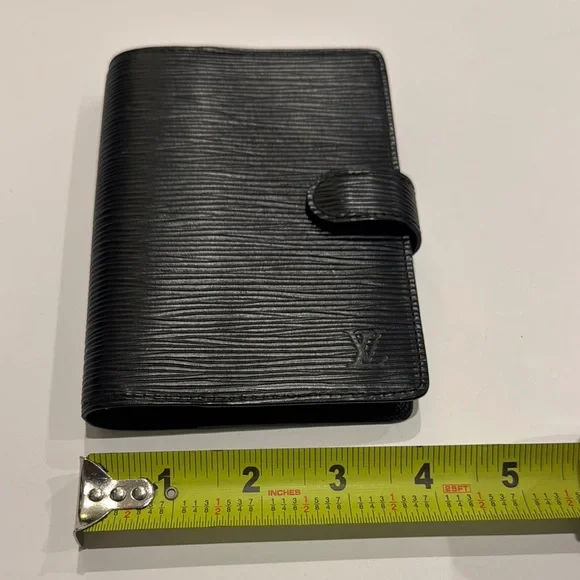 Louis Vuitton Authentic Epi Leather Agenda With ruler/ 2001 agenda/stickers.